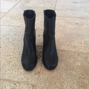 Seychelles Black Leather Booties